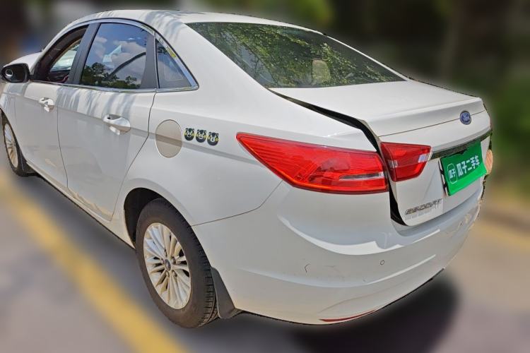 Used Ford Escort 2015 1.5L Manual Comfort Model Rear Left 45 Deg