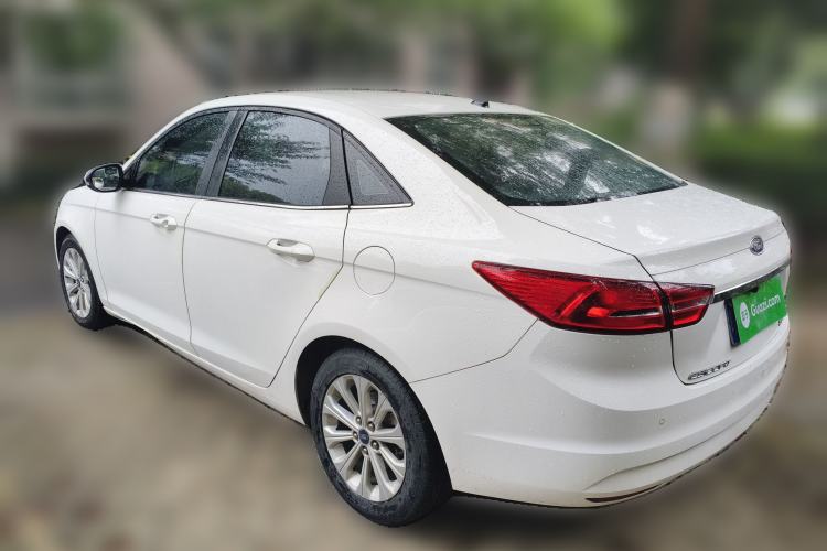 Used Ford Escort 2015 1.5L Automatic Fashion Model Rear Left 45 Deg