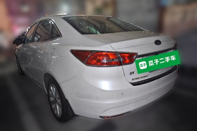 Used Ford Escort 2015 1.5L Manual Fashion Edition Rear Left 45 Deg