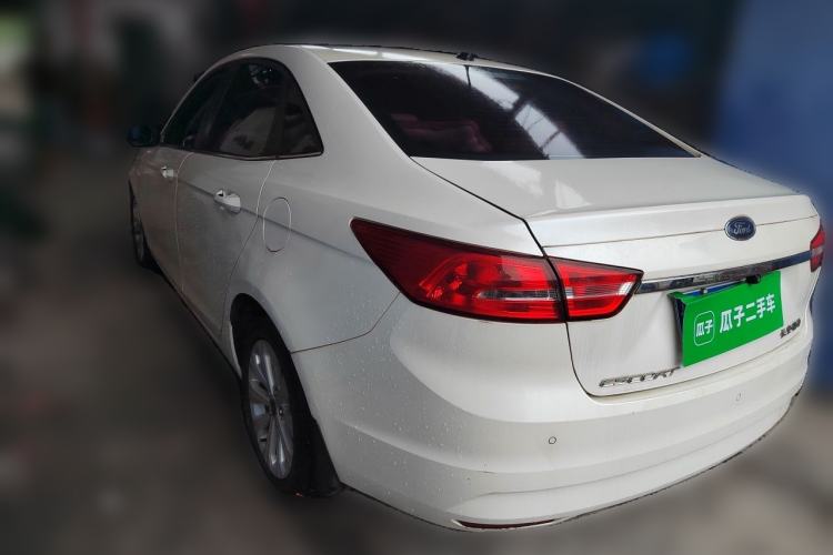Used Ford Escort 2015 1.5L Automatic Fashion Model Rear Left 45 Deg