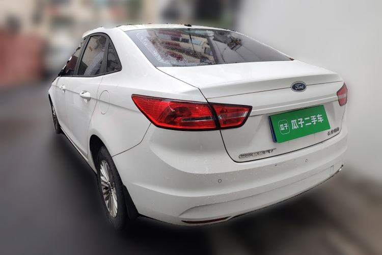 Used Ford Escort 2015 1.5L Manual Comfort Model Rear Left 45 Deg