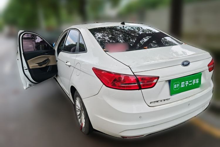 Used Ford Escort 2015 1.5L Automatic Comfort Edition Rear Left 45 Deg