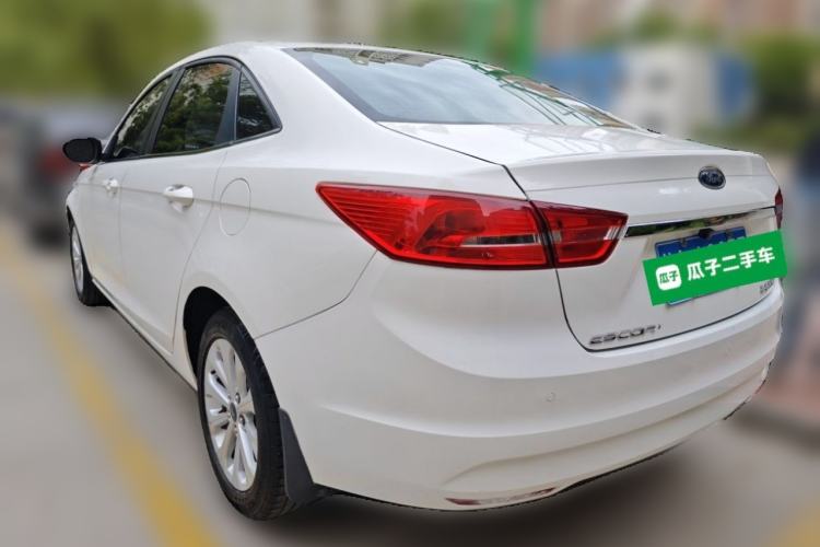 Used Ford Escort 2015 1.5L Automatic Fashion Model Rear Left 45 Deg