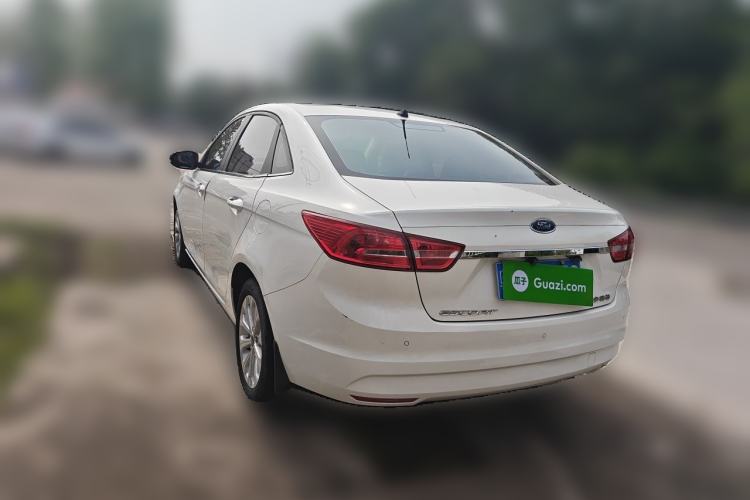Used Ford Escort 2015 1.5L Automatic Fashion Model Rear Left 45 Deg