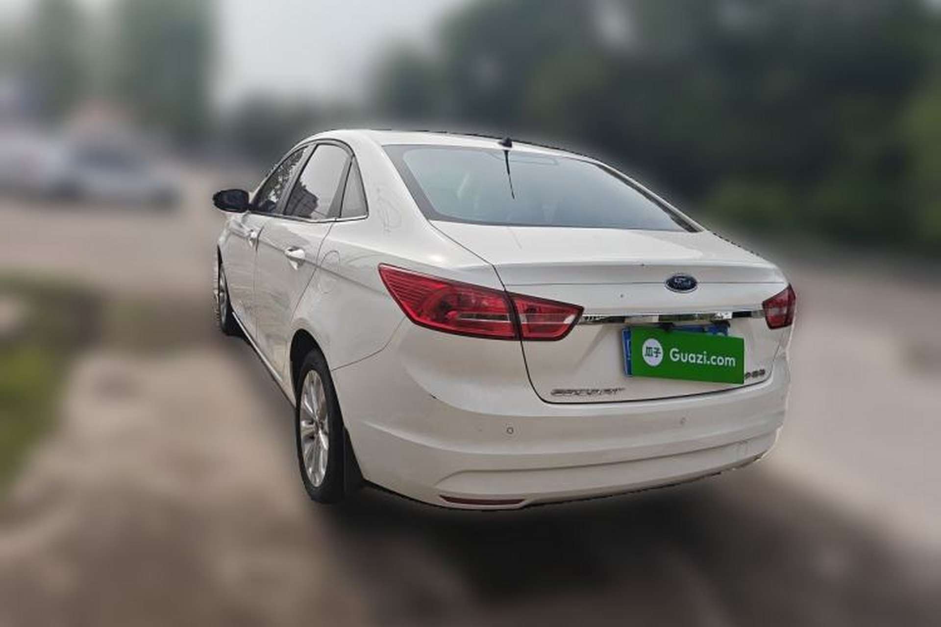 Used Ford Escort 2015 1.5L Automatic Fashion Model Rear Left 45 Deg