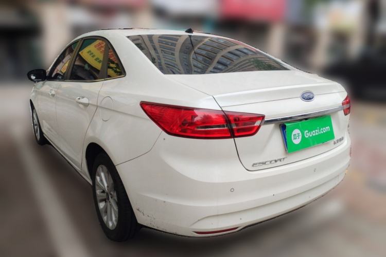 Used Ford Escort 2015 1.5L Automatic Fashion Model Rear Left 45 Deg