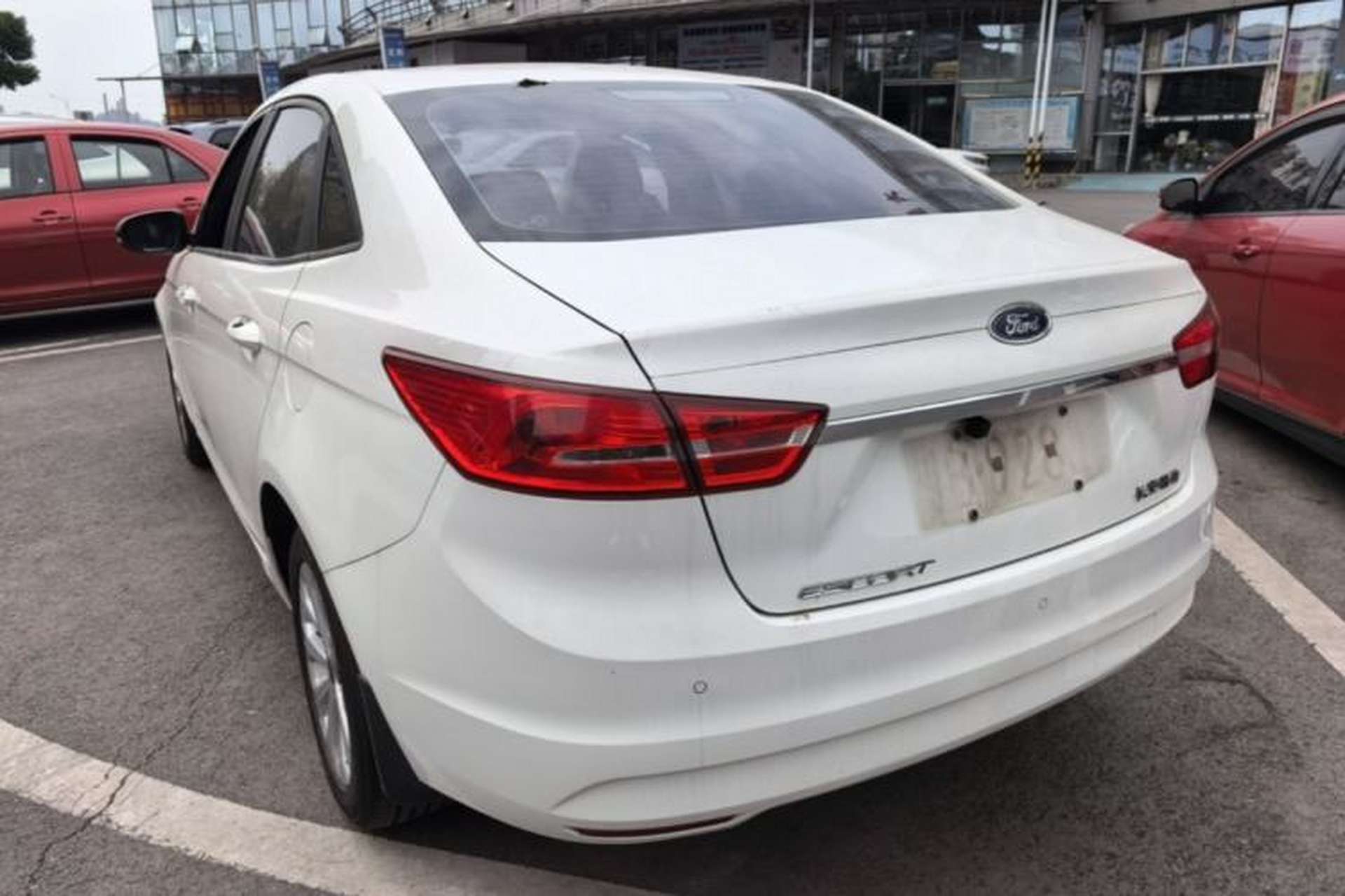 Used Ford Escort 2015 1.5L Manual Fashion Edition Rear Left 45 Deg