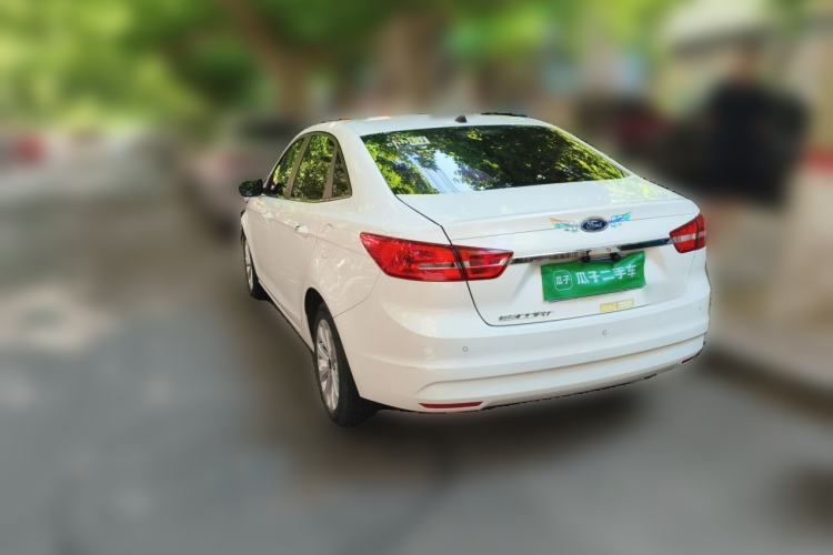Used Ford Escort 2015 1.5L Automatic Fashion Model Rear Left 45 Deg