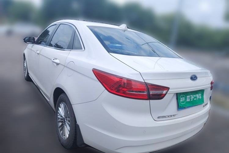 Used Ford Escort 2015 1.5L Manual Comfort Model Rear Left 45 Deg