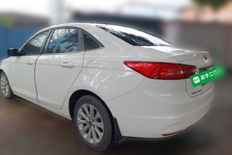 Used Ford Escort 2015 1.5L Automatic Fashion Model Rear Left 45 Deg