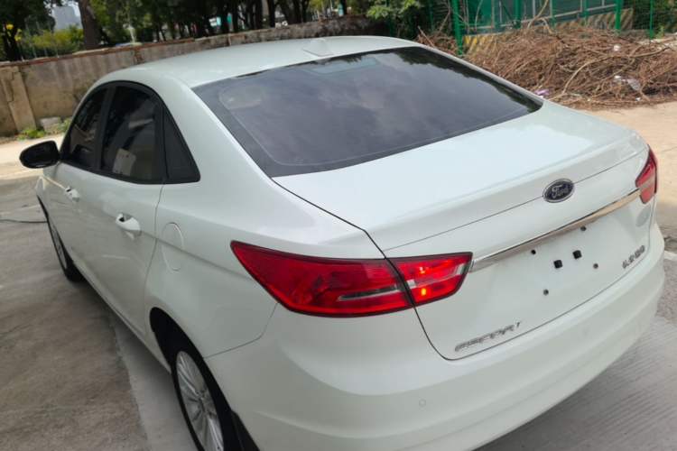 Used Ford Escort 2015 1.5L Automatic Comfort Edition Rear Left 45 Deg