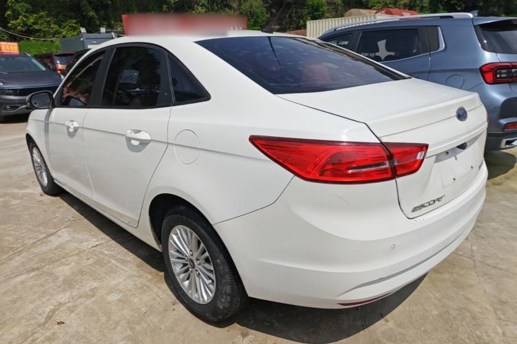 Used Ford Escort 2015 1.5L Manual Comfort Model Rear Left 45 Deg