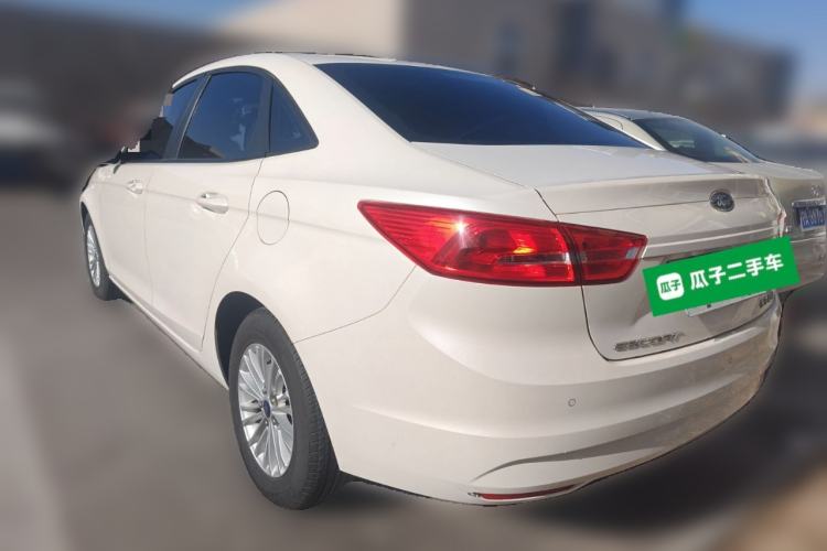 Used Ford Escort 2015 1.5L Automatic Comfort Edition Rear Left 45 Deg