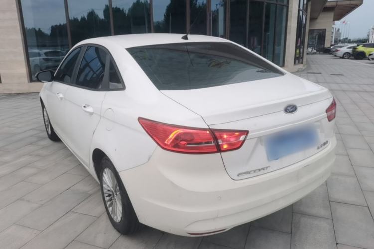 Used Ford Escort 2015 1.5L Automatic Comfort Edition Rear Left 45 Deg