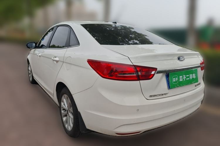 Used Ford Escort 2015 1.5L Automatic Fashion Model Rear Left 45 Deg