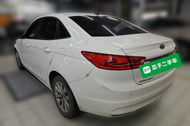 Used Ford Escort 2015 1.5L Manual Fashion Edition Rear Left 45 Deg
