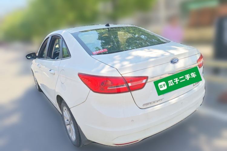Used Ford Escort 2015 1.5L Manual Fashion Edition Rear Left 45 Deg