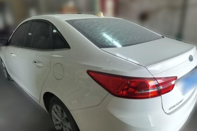 Used Ford Escort 2015 1.5L Automatic Fashion Model Rear Left 45 Deg