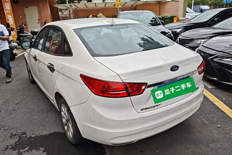 Used Ford Escort 2015 1.5L Automatic Fashion Model Rear Left 45 Deg