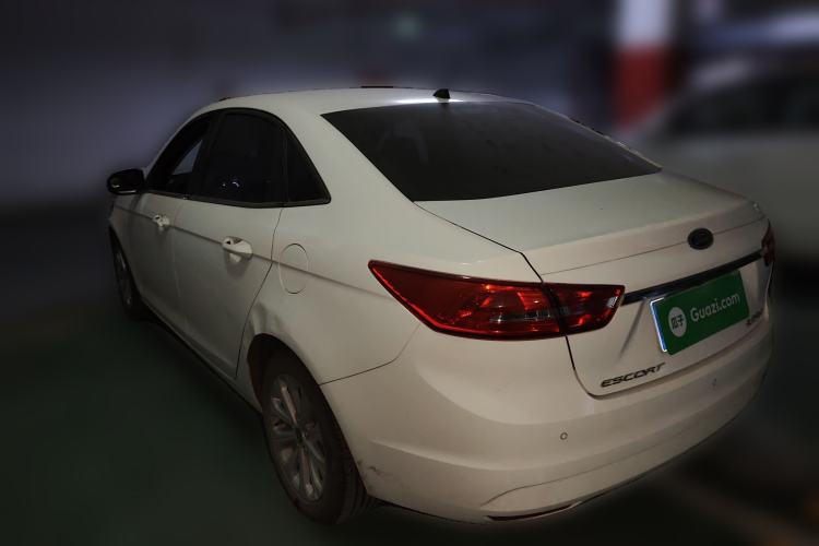 Used Ford Escort 2015 1.5L Manual Fashion Edition Rear Left 45 Deg