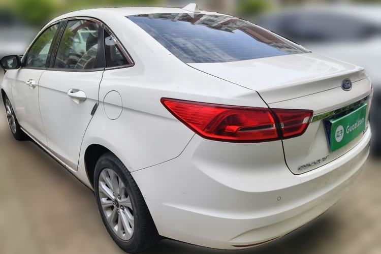 Used Ford Escort 2015 1.5L Automatic Fashion Model Rear Left 45 Deg
