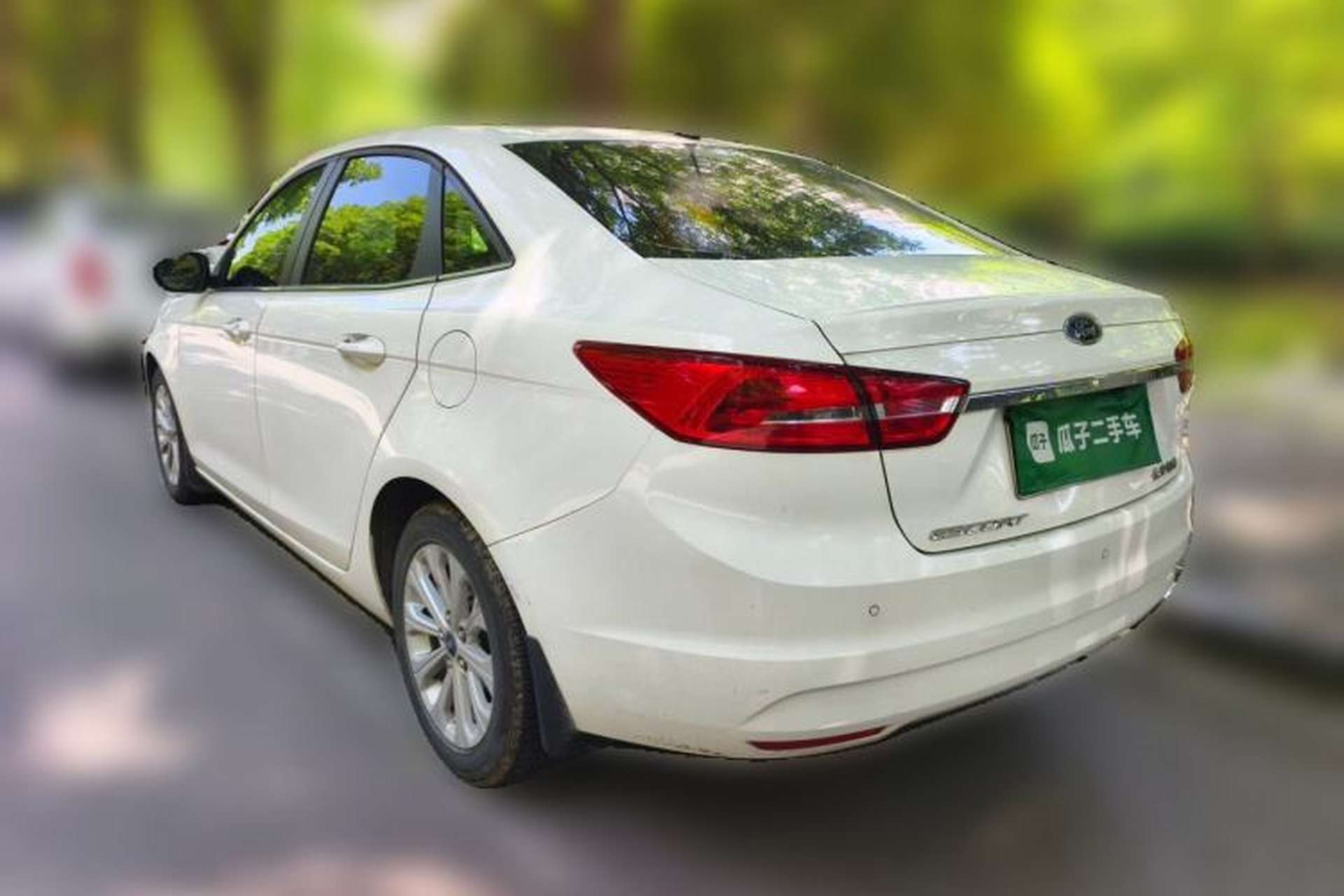 Used Ford Escort 2015 1.5L Automatic Fashion Model Rear Left 45 Deg