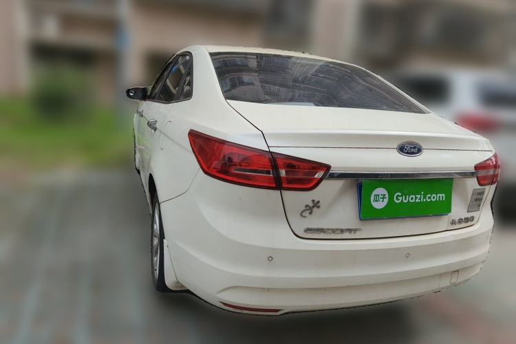 Used Ford Escort 2015 1.5L Automatic Fashion Model Rear Left 45 Deg