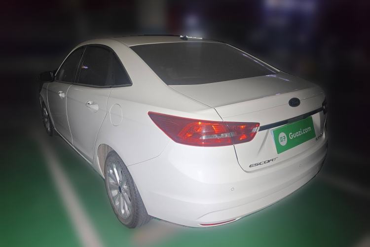 Used Ford Escort 2015 1.5L Automatic Fashion Model Rear Left 45 Deg