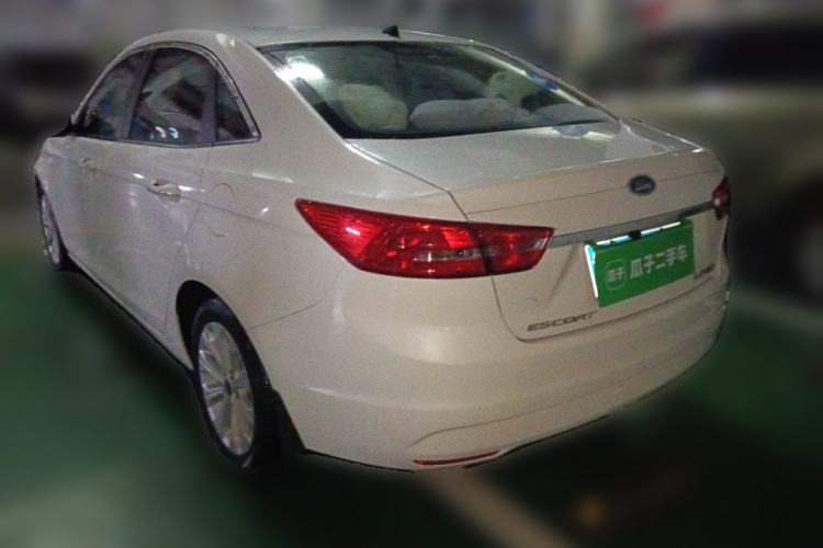 Used Ford Escort 2015 1.5L Automatic Fashion Model Rear Left 45 Deg