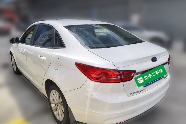 Used Ford Escort 2015 1.5L Automatic Fashion Model Rear Left 45 Deg