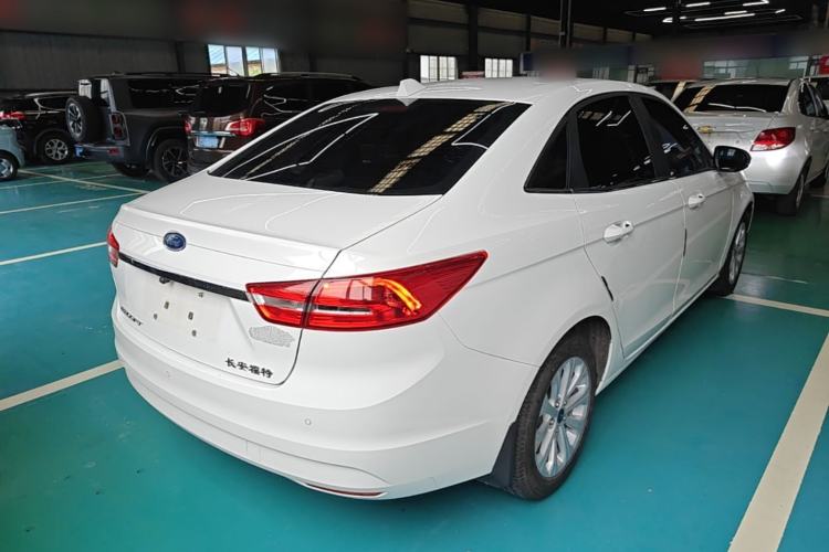 Used Ford Escort 2015 1.5L Automatic Fashion Model Rear Right 45 Deg