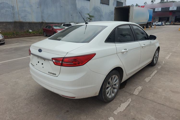 Used Ford Escort 2015 1.5L Automatic Fashion Model Rear Right 45 Deg