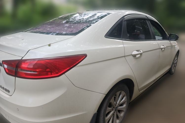 Used Ford Escort 2015 1.5L Automatic Fashion Model Rear Right 45 Deg