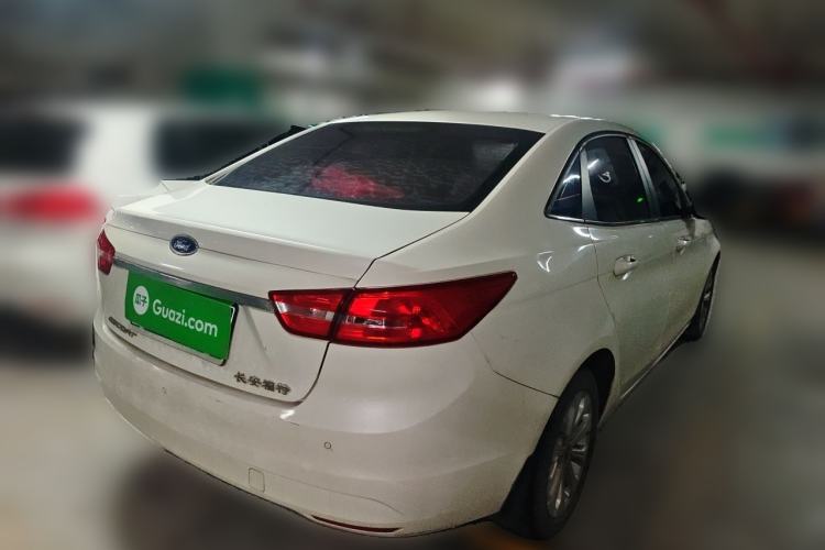 Used Ford Escort 2015 1.5L Automatic Fashion Model Rear Right 45 Deg