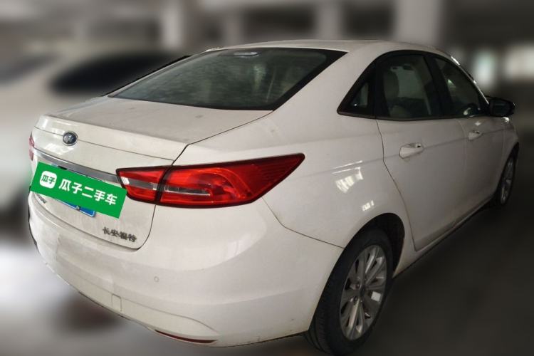 Used Ford Escort 2015 1.5L Automatic Fashion Model Rear Right 45 Deg