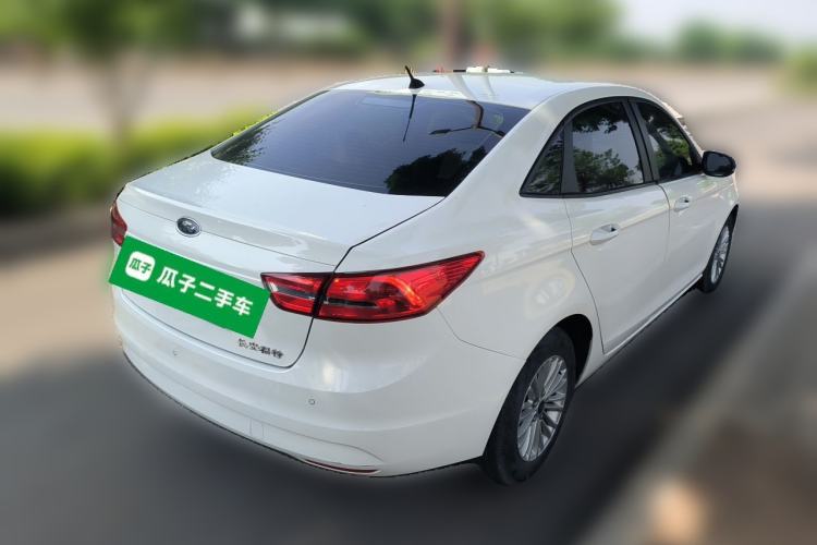 Used Ford Escort 2015 1.5L Automatic Comfort Edition Rear Right 45 Deg