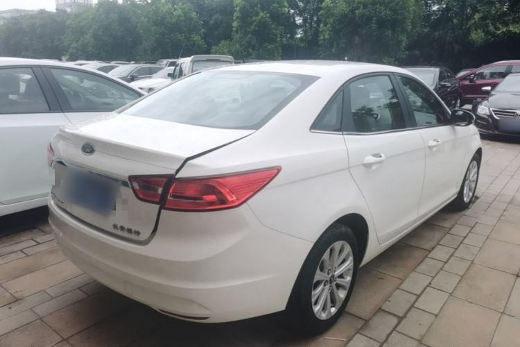 Used Ford Escort 2015 1.5L Automatic Fashion Model Rear Right 45 Deg