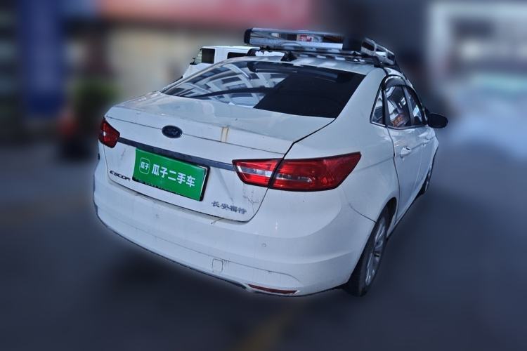 Used Ford Escort 2015 1.5L Automatic Fashion Model Rear Right 45 Deg