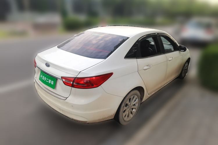 Used Ford Escort 2015 1.5L Automatic Fashion Model Rear Right 45 Deg