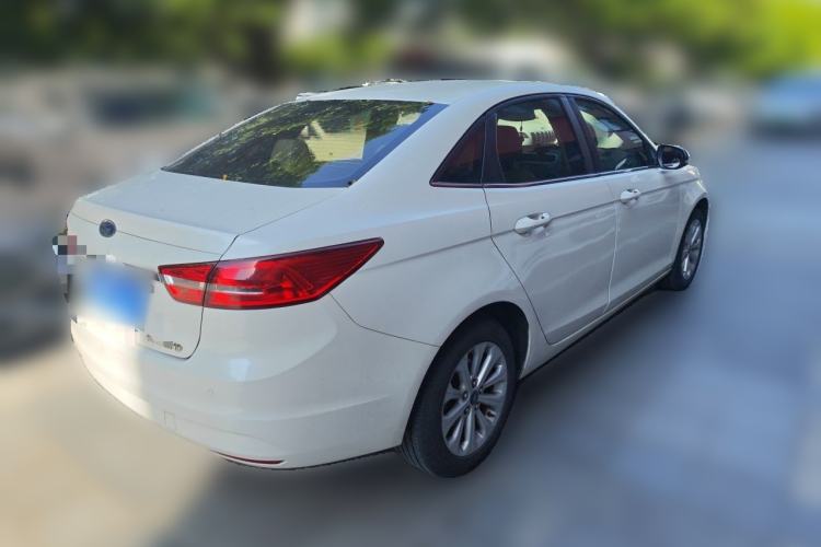 Used Ford Escort 2015 1.5L Automatic Fashion Model Rear Right 45 Deg