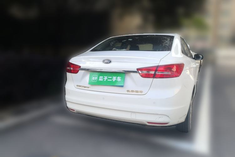 Used Ford Escort 2015 1.5L Automatic Fashion Model Rear Right 45 Deg