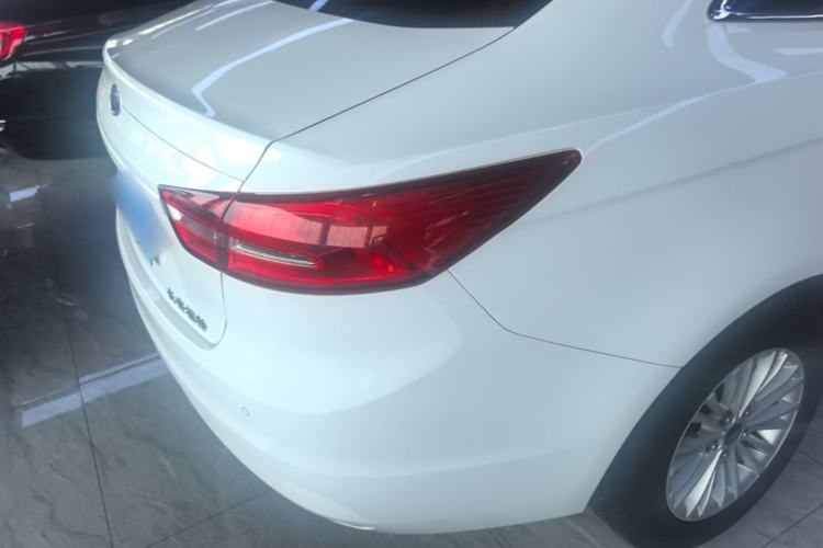 Used Ford Escort 2015 1.5L Automatic Comfort Edition Rear Right 45 Deg