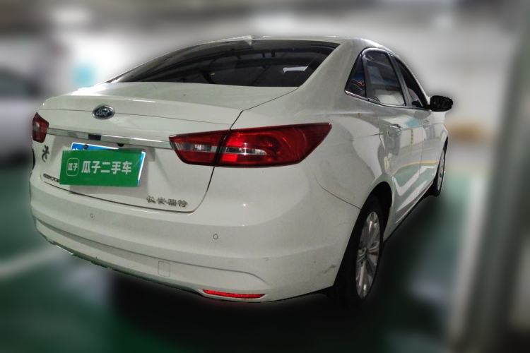 Used Ford Escort 2015 1.5L Automatic Fashion Model Rear Right 45 Deg