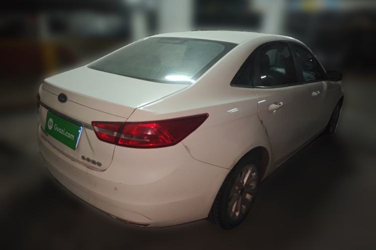 Used Ford Escort 2015 1.5L Automatic Fashion Model Rear Right 45 Deg