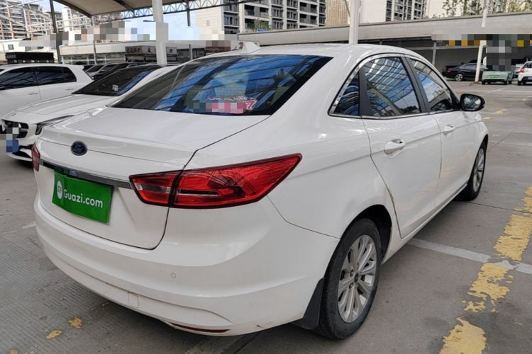 Used Ford Escort 2015 1.5L Automatic Fashion Model Rear Right 45 Deg
