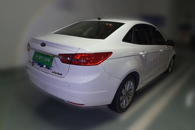 Used Ford Escort 2015 1.5L Automatic Fashion Model Rear Right 45 Deg