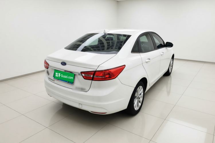 Used Ford Escort 2015 1.5L Automatic Fashion Model Rear Right 45 Deg