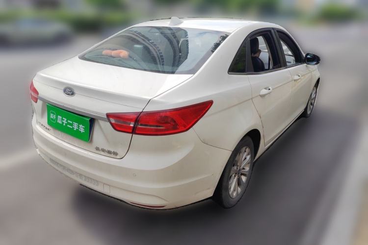 Used Ford Escort 2015 1.5L Automatic Fashion Model Rear Right 45 Deg
