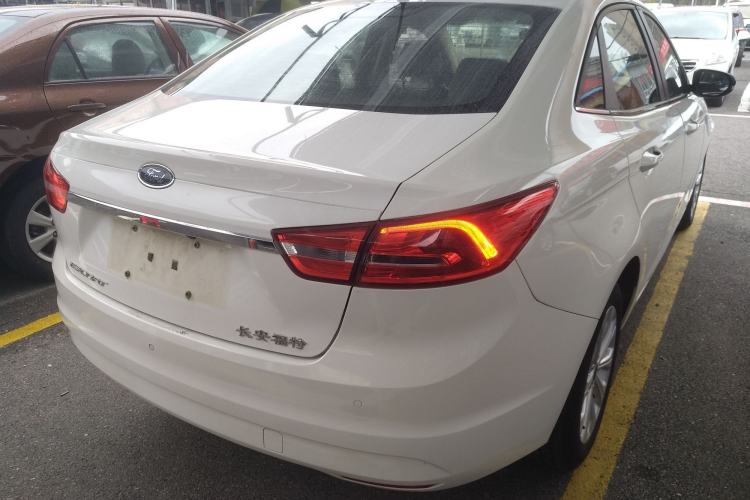 Used Ford Escort 2015 1.5L Manual Fashion Edition Rear Right 45 Deg