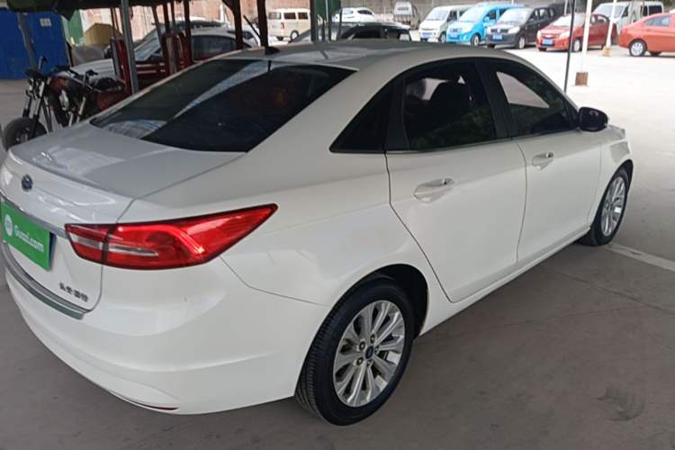 Used Ford Escort 2015 1.5L Manual Fashion Edition Rear Right 45 Deg